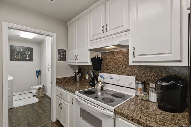 1435 E ZIPP RD, New Braunfels, TX 78130