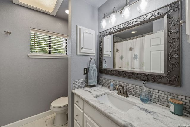 1435 E ZIPP RD, New Braunfels, TX 78130