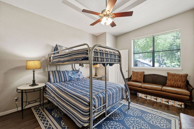 1435 E ZIPP RD, New Braunfels, TX 78130