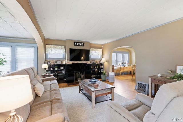 300 Malverne Drive, Syracuse, NY 13208