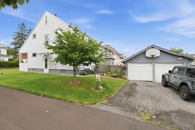 300 Malverne Drive, Syracuse, NY 13208
