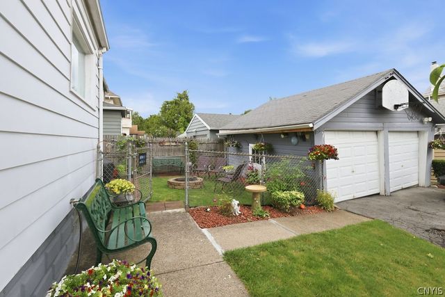 300 Malverne Drive, Syracuse, NY 13208
