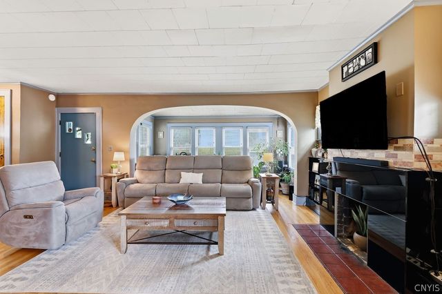300 Malverne Drive, Syracuse, NY 13208