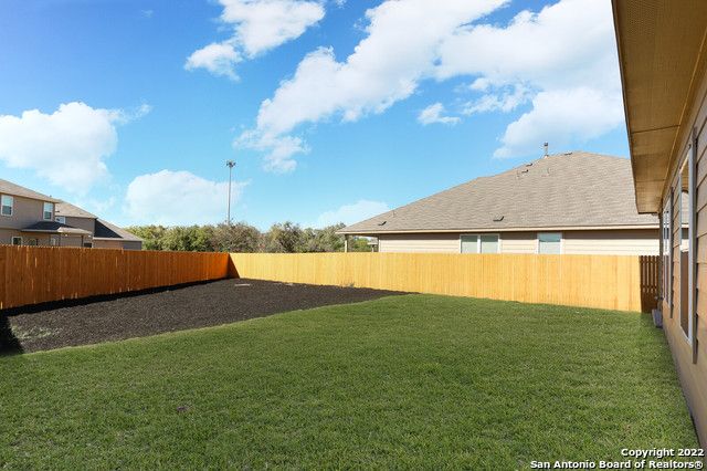 545 BLUE STEM RD, New Braunfels, TX 78130