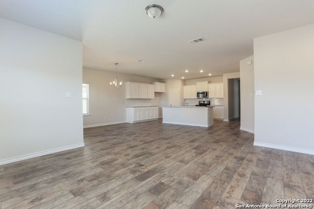 545 BLUE STEM RD, New Braunfels, TX 78130