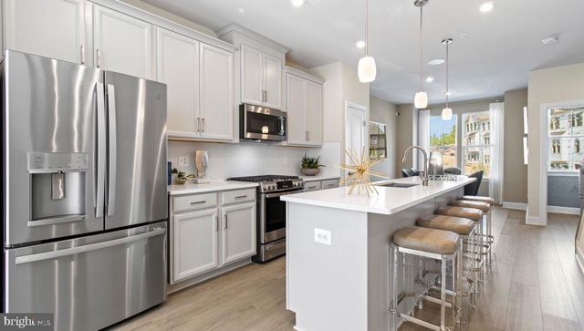 6007 BEAKE ST, Hyattsville, MD 20782