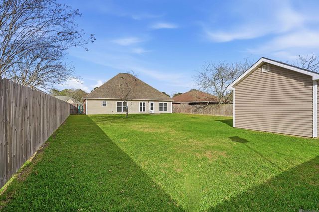 12376 Mimosa Dr, Denham Springs, LA 70726