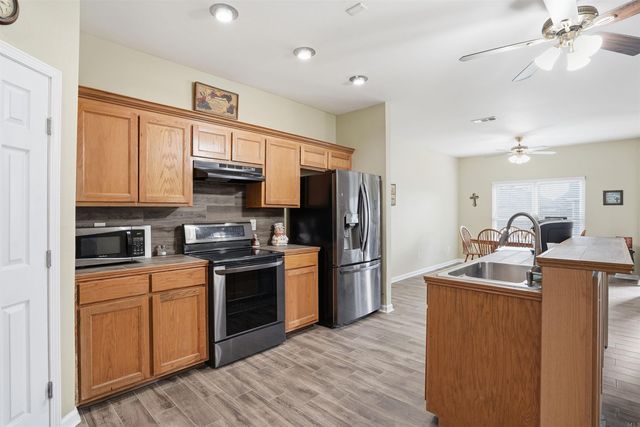 12376 Mimosa Dr, Denham Springs, LA 70726