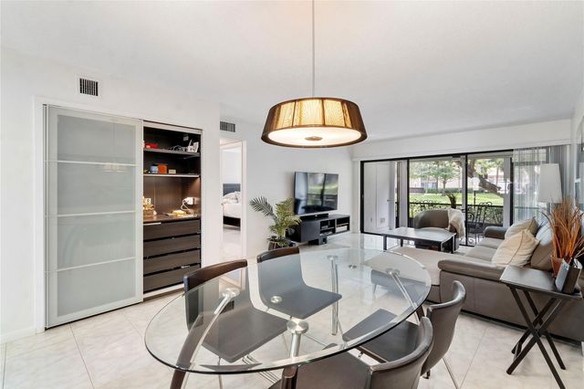 2289 SW 15th Street 129, Deerfield Beach, FL 33442