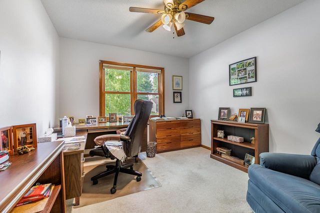 3625 Bentwood PLACE, La Crosse, WI 54601