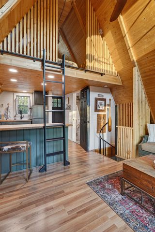 421 Alpine Dr, Smithville, TN 37166