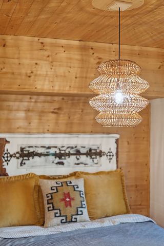 421 Alpine Dr, Smithville, TN 37166