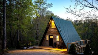421 Alpine Dr, Smithville, TN 37166