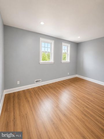 4684 HAWTHORNE ST, Philadelphia, PA 19124
