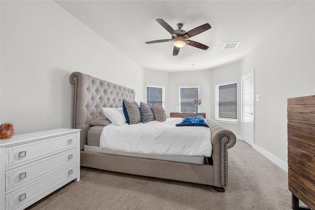 9702 Migrant Hawker Court, Conroe, TX 77385