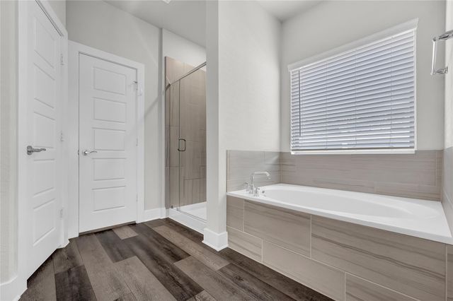 9702 Migrant Hawker Court, Conroe, TX 77385