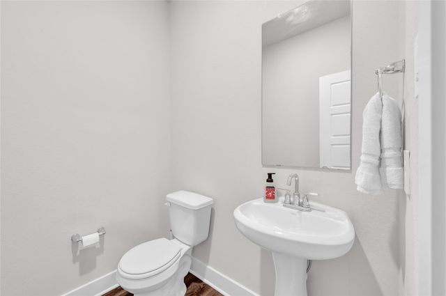 9702 Migrant Hawker Court, Conroe, TX 77385