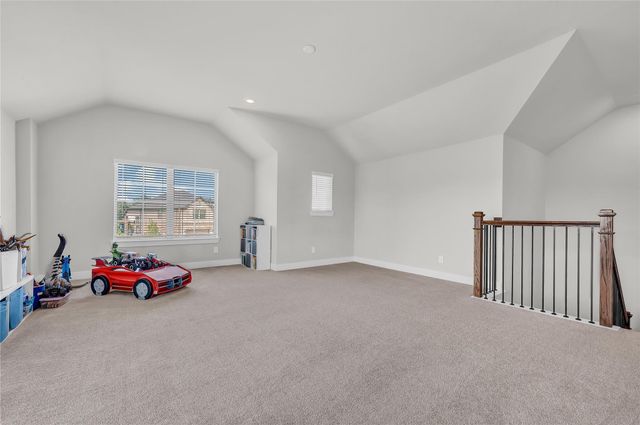 9702 Migrant Hawker Court, Conroe, TX 77385