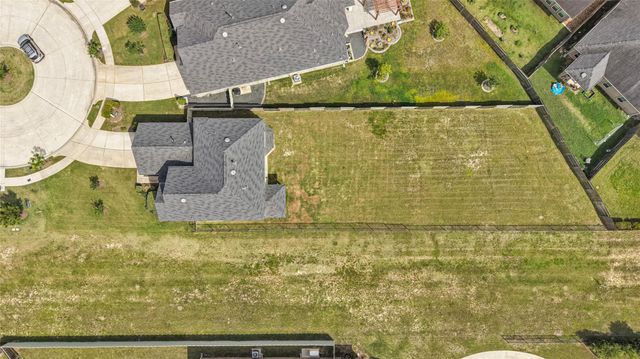 9702 Migrant Hawker Court, Conroe, TX 77385
