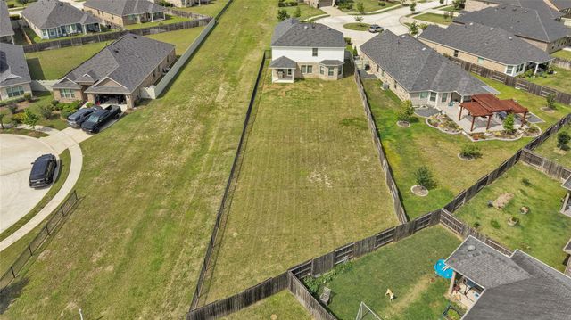 9702 Migrant Hawker Court, Conroe, TX 77385