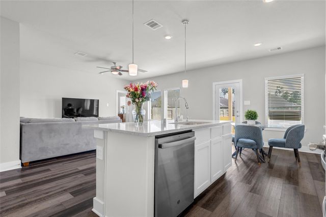 9702 Migrant Hawker Court, Conroe, TX 77385