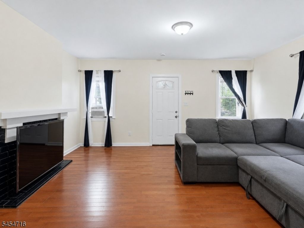 239 S 19Th St, Newark City, NJ 07103 — photo 2