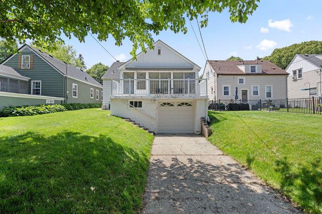 2231 Mckinley Street NE, Minneapolis, MN 55418