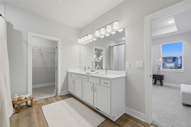 15015 Springbrook Trail, Urbandale, IA 50323