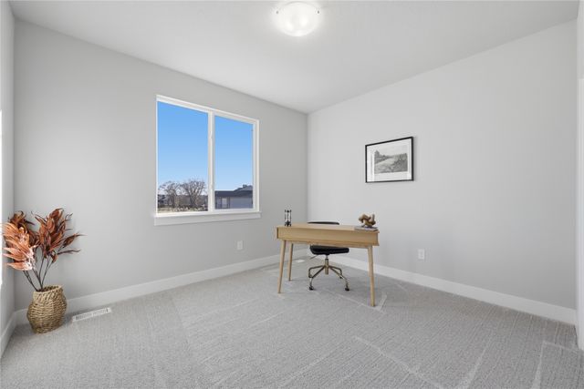 15015 Springbrook Trail, Urbandale, IA 50323