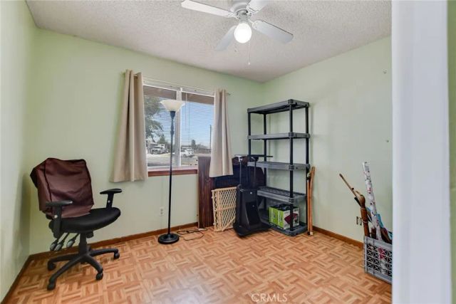 21495 Minodoka Road, Apple Valley, CA 92308
