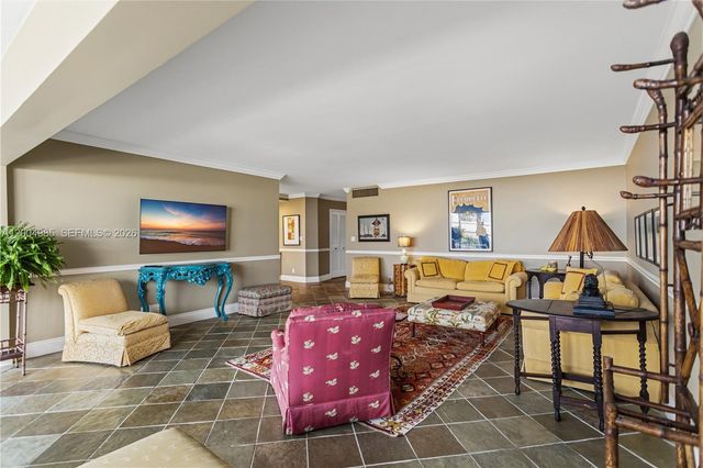 3101 NE 47th Ct 403, Fort Lauderdale, FL 33308