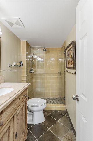 3101 NE 47th Ct 403, Fort Lauderdale, FL 33308