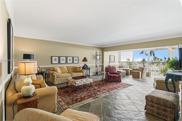 3101 NE 47th Ct 403, Fort Lauderdale, FL 33308