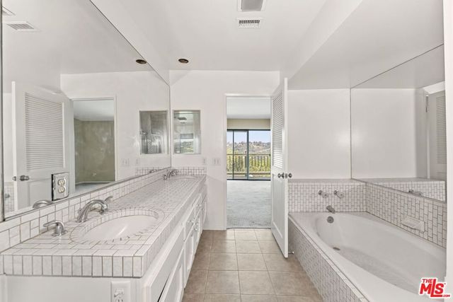2755 Bottlebrush Drive, Los Angeles, CA 90077