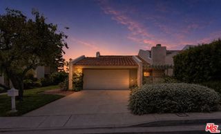 2755 Bottlebrush Drive, Los Angeles, CA 90077