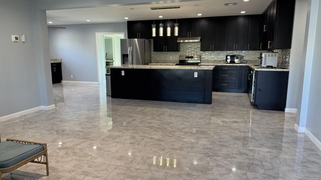 6843 E Loma Land Drive, Scottsdale, AZ 85257