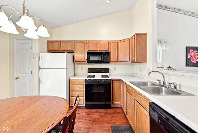 40 Ashwood Circle, Brownsburg, IN 46112