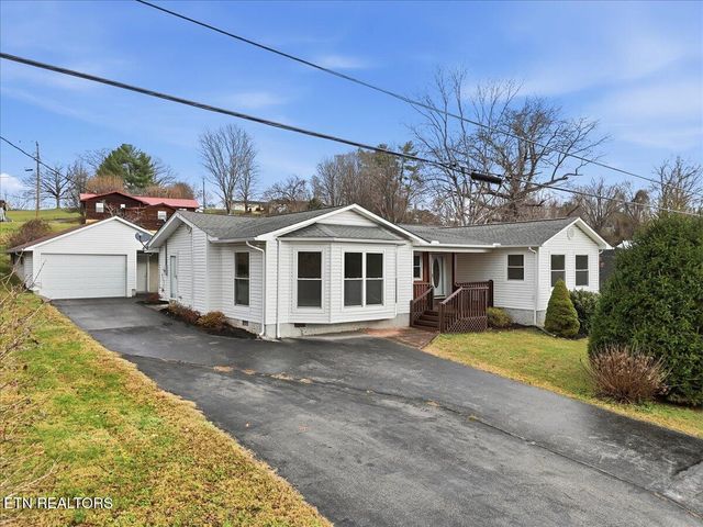 211 Hilltop Rd, Lafollette, TN 37766