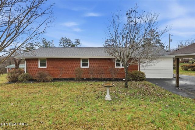 211 Hilltop Rd, Lafollette, TN 37766