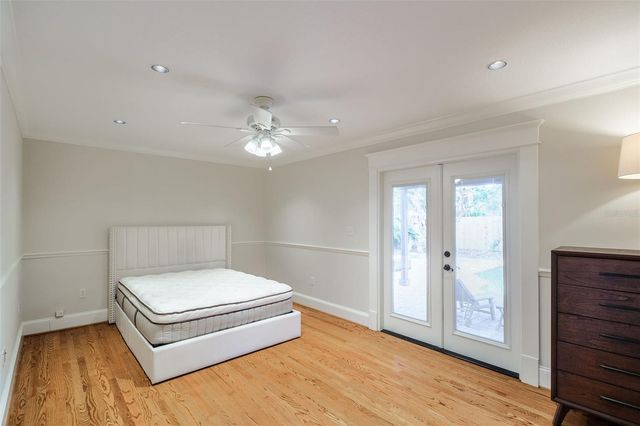 122 N HYER AVENUE, Orlando, FL 32801