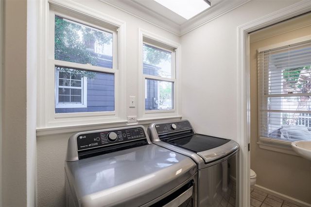 122 N HYER AVENUE, Orlando, FL 32801