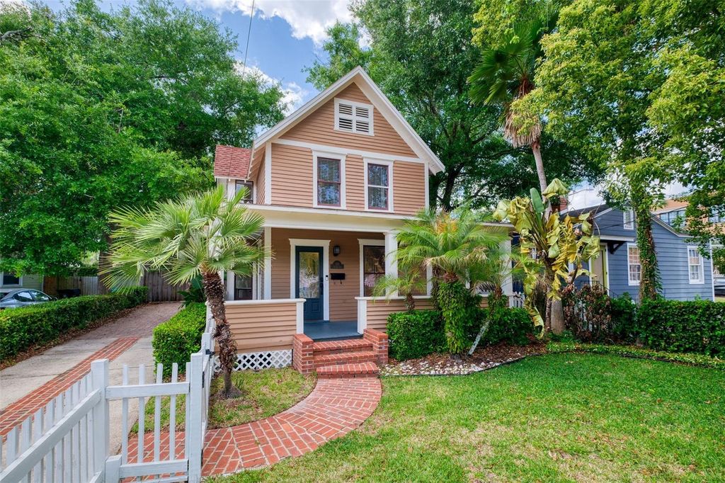 122 N HYER AVENUE, Orlando, FL 32801