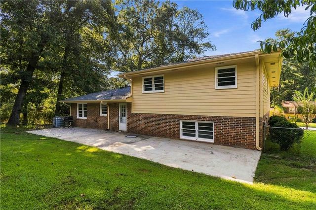 4348 Executive Drive, Stone Mountain, GA 30083