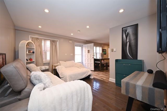 40-27 216th Street, Bayside, NY 11361