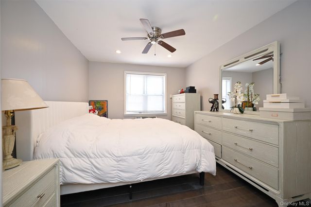 40-27 216th Street, Bayside, NY 11361