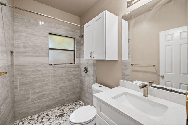 2706 SALADO ST 210, Austin, TX 78705