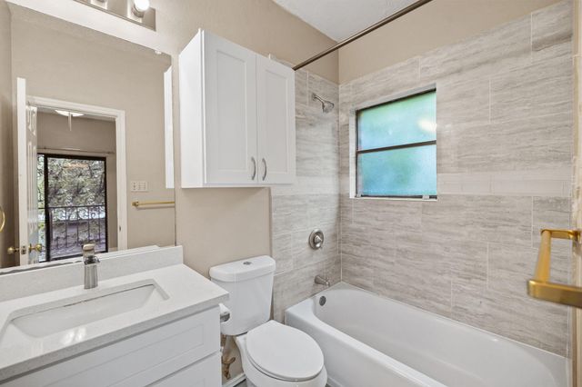 2706 SALADO ST 210, Austin, TX 78705