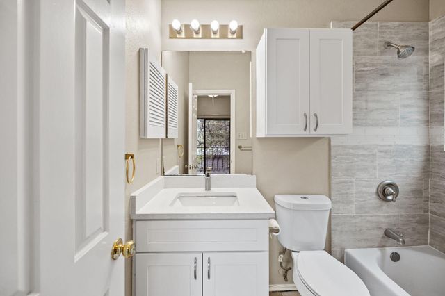 2706 SALADO ST 210, Austin, TX 78705