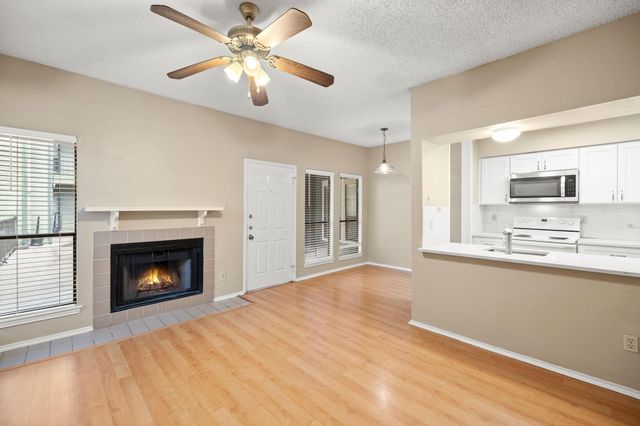 2706 SALADO ST 210, Austin, TX 78705