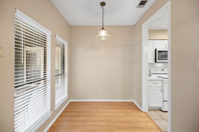 2706 SALADO ST 210, Austin, TX 78705